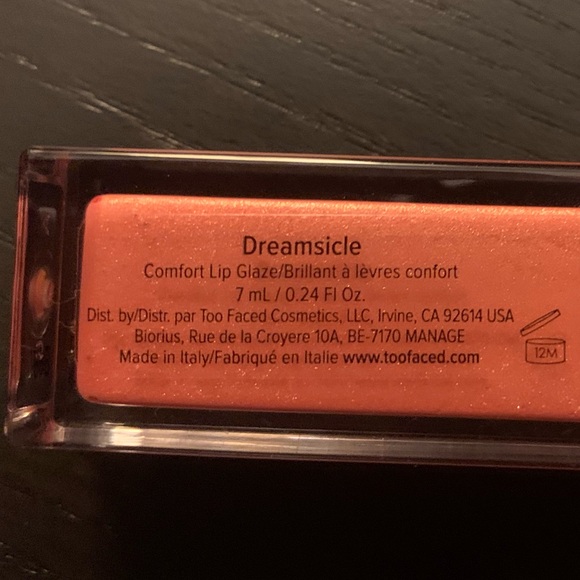 Too Faced Comfort Lip Glaze - Picture 2 of 2